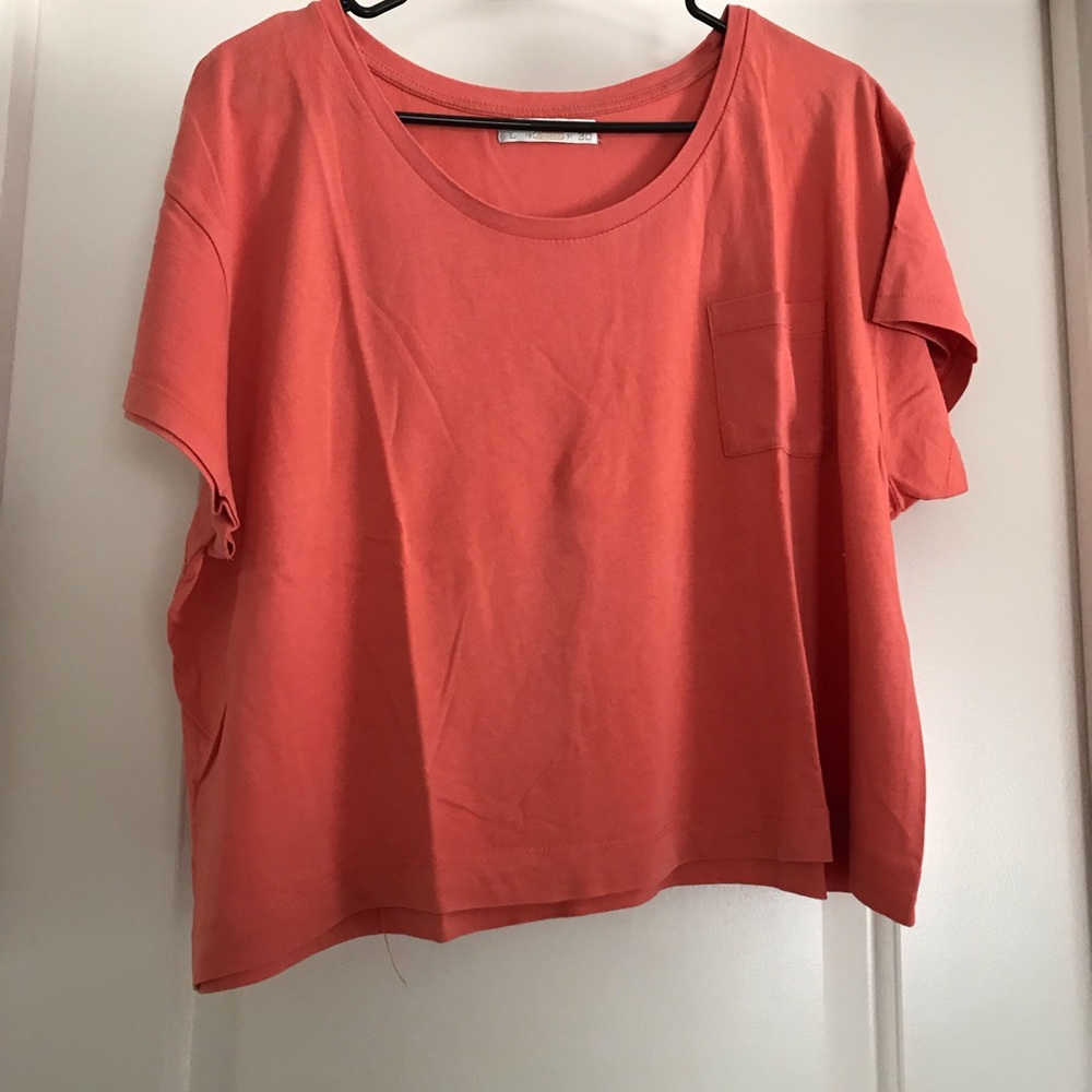 Coral t-shirt